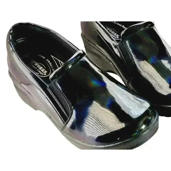 Easy Works By Easy Street Womens Slip On Slip Resistant Clogs Size 9.5 M - Picture 2 of 9